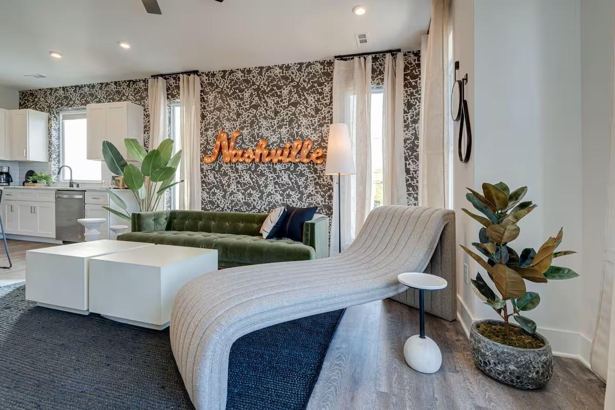 5623-Lenox-Ave For Sale