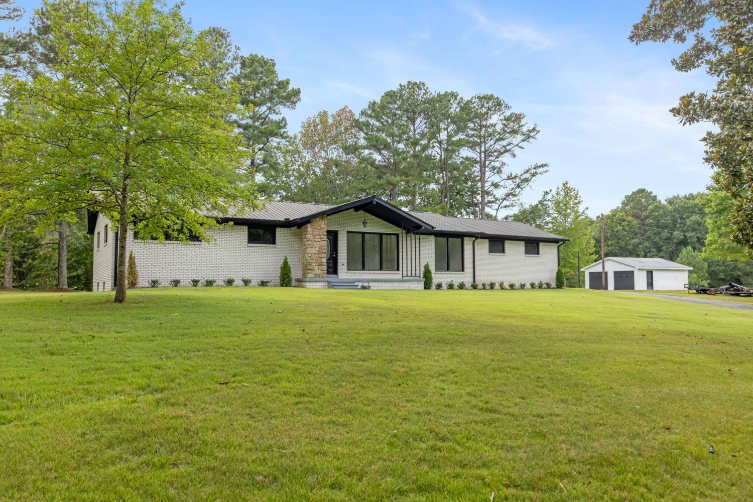 2809-Country-Club-Dr For Sale