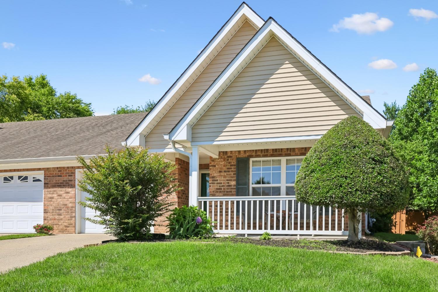 704-Village-Green-Cir For Sale