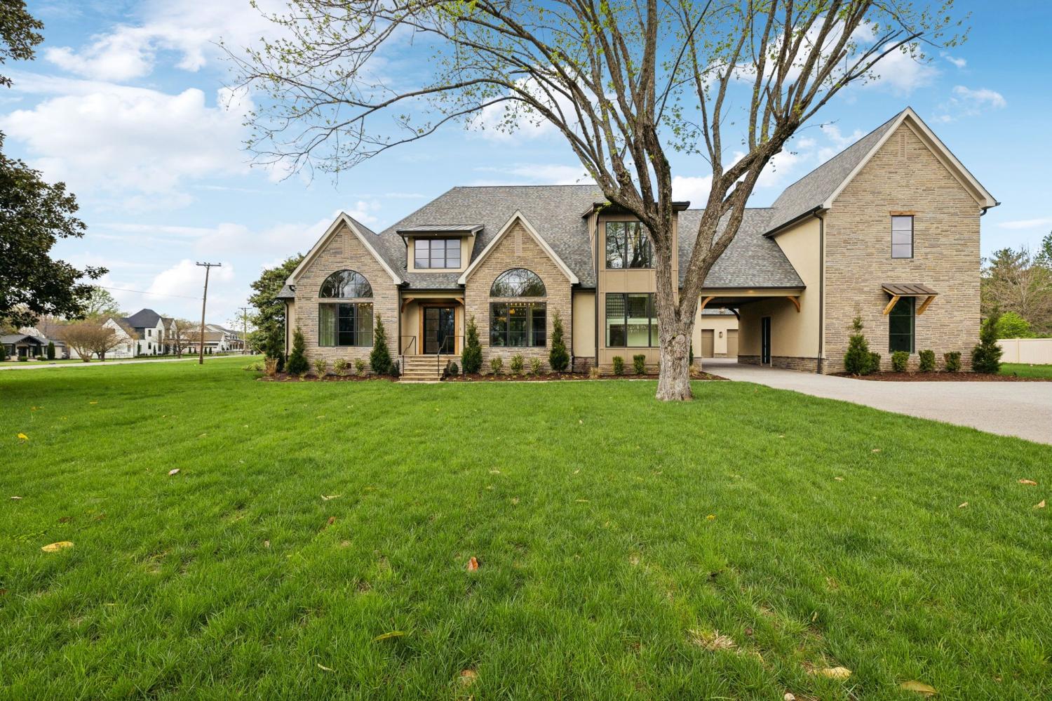 521-Mansion-Dr For Sale