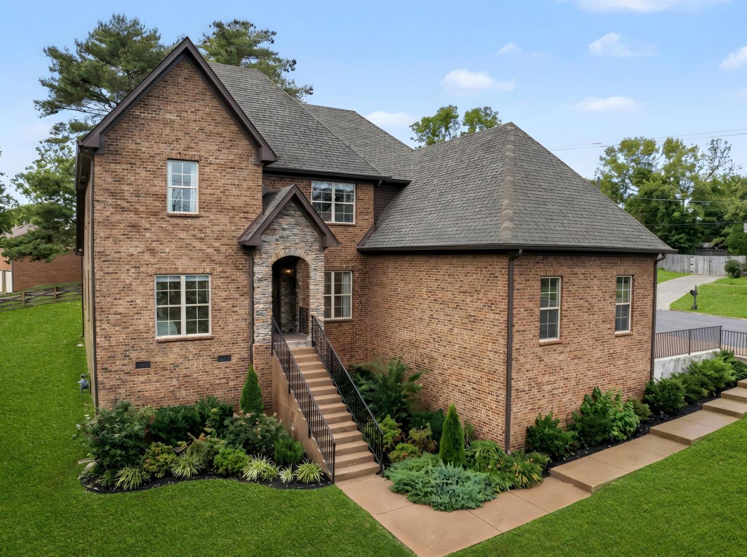 101-Bledsoe-Dr For Sale