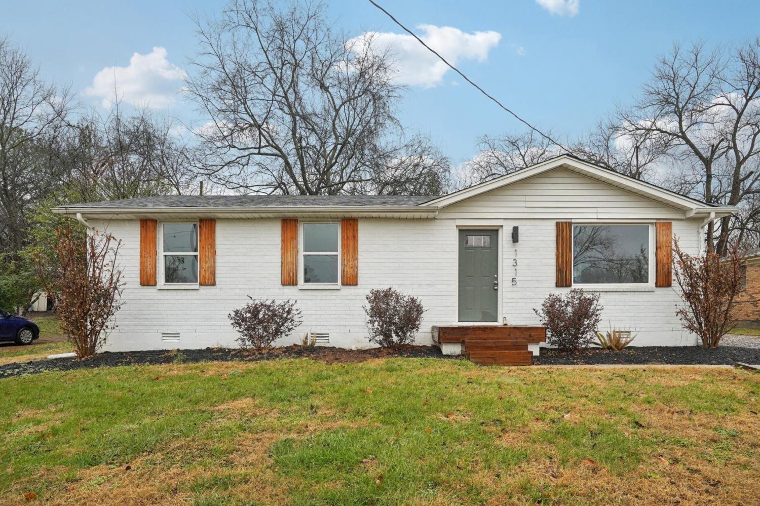 1315-Robin-Hill-Rd For Sale