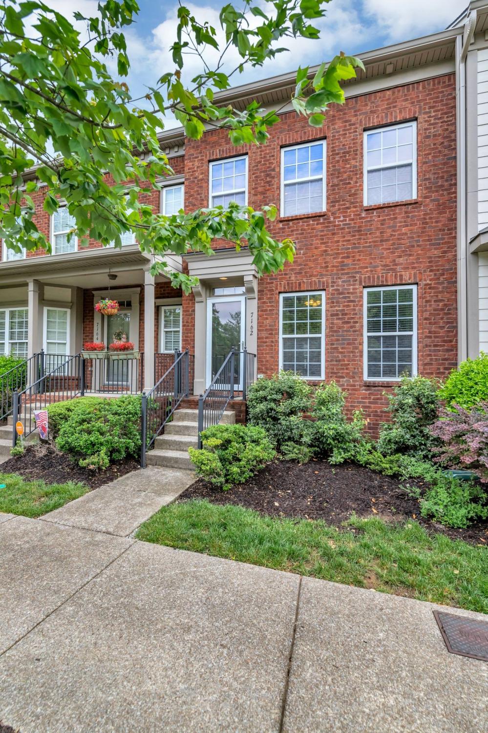 7162-Sunnywood-Dr For Sale