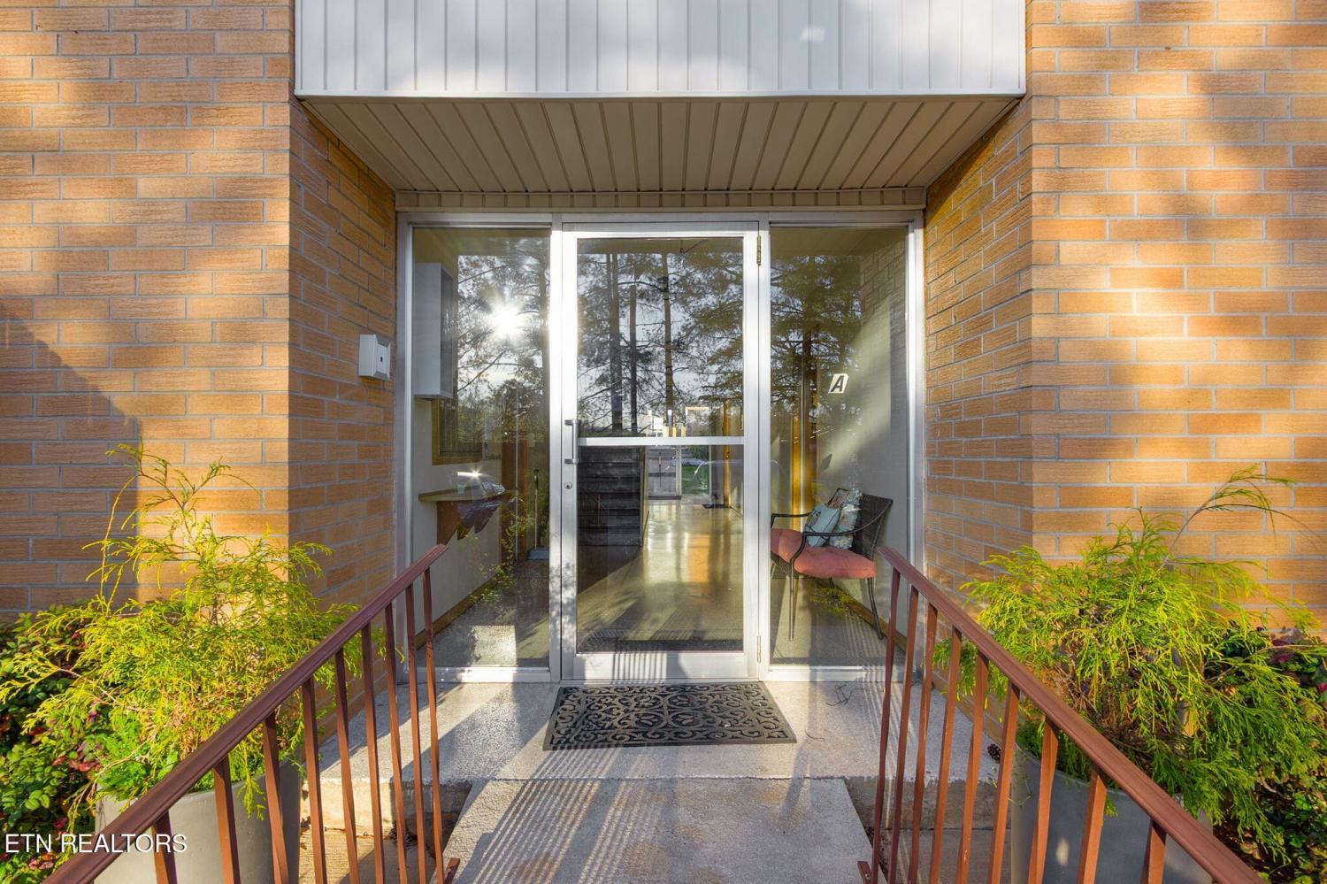 3104-N-Broadway-St For Sale