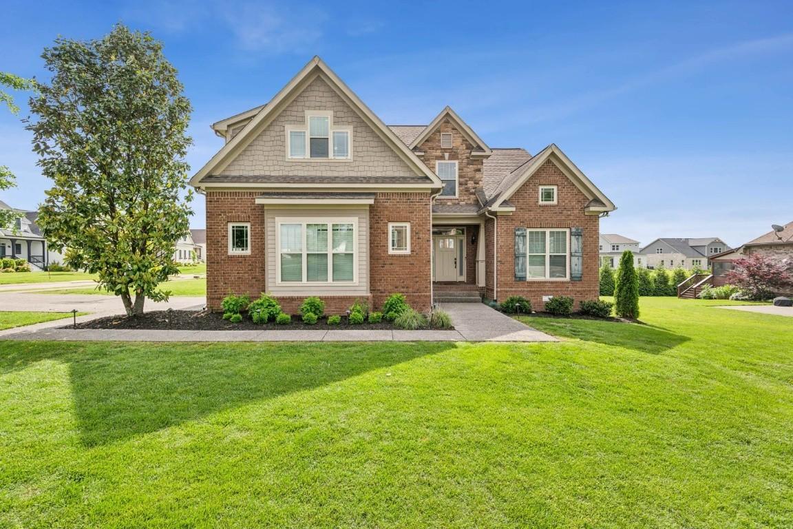 1384-Round-Hill-Ln For Sale