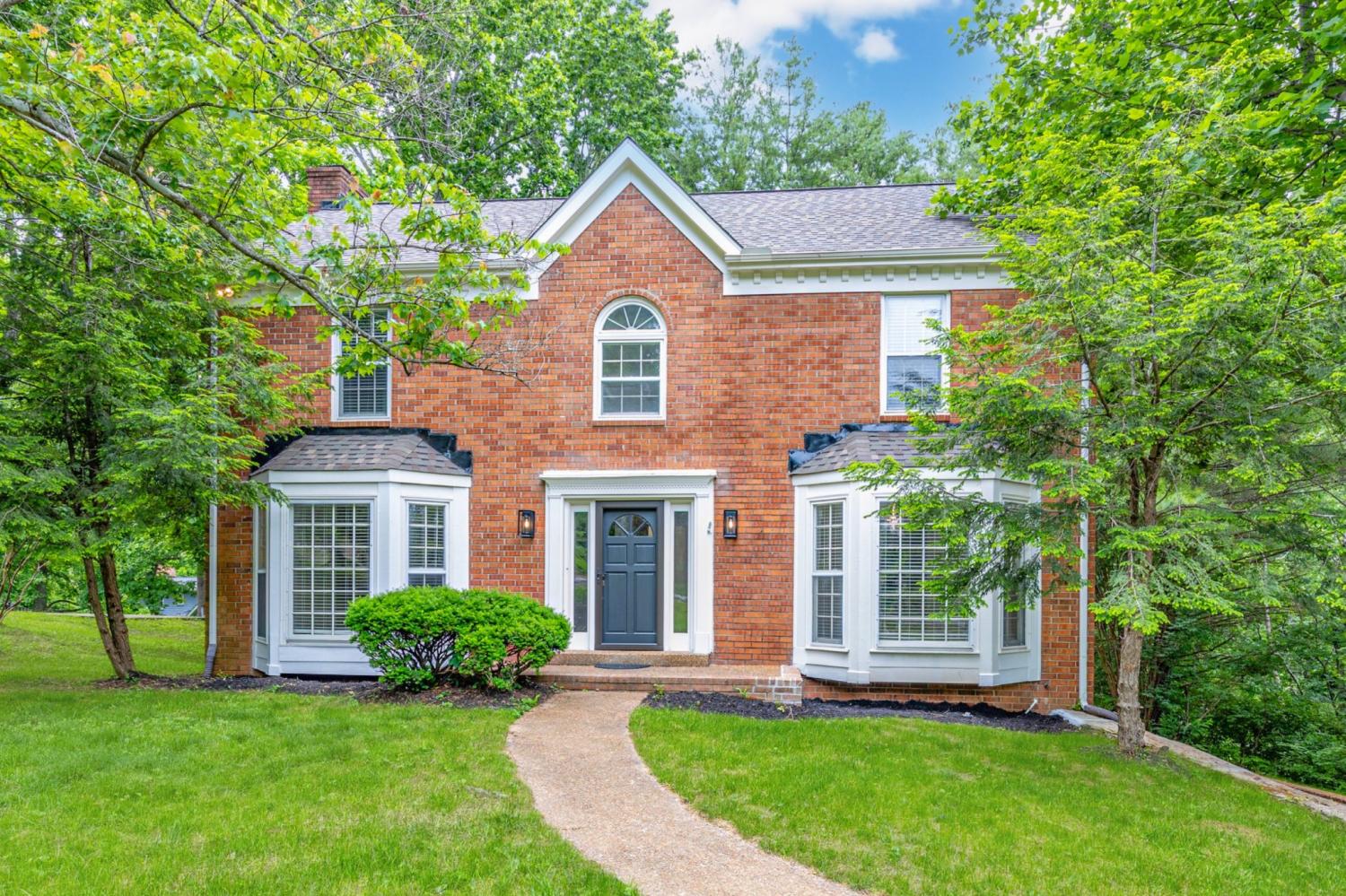 6933-Southern-Woods-Dr For Sale