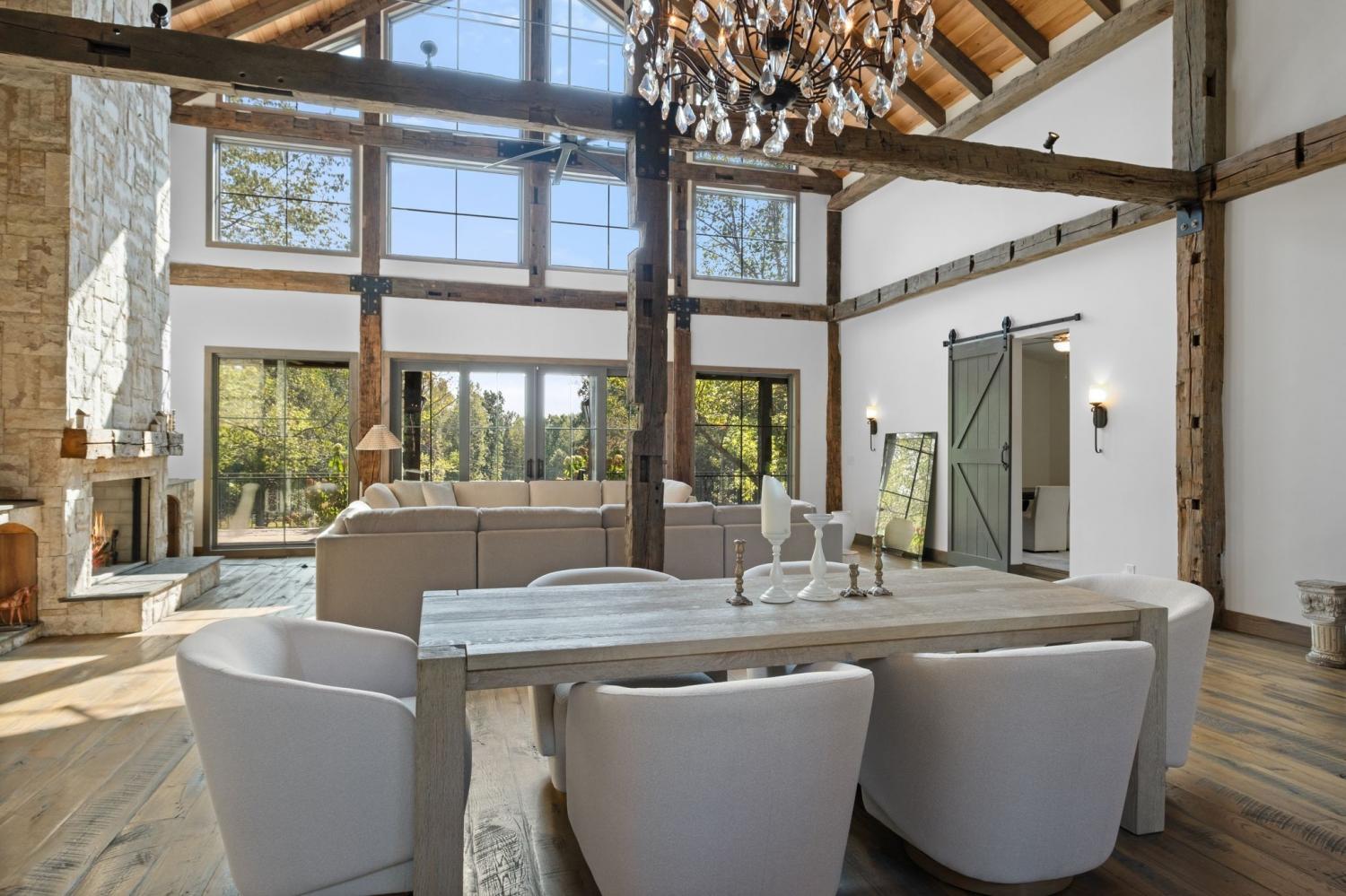 7501-Ivorybill-Ln For Sale