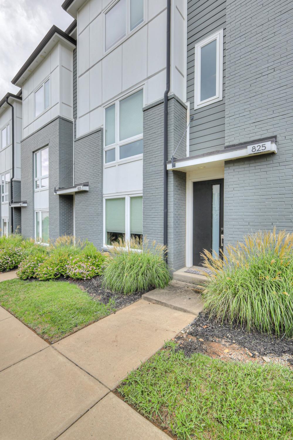 825-Vibe-Pl For Sale