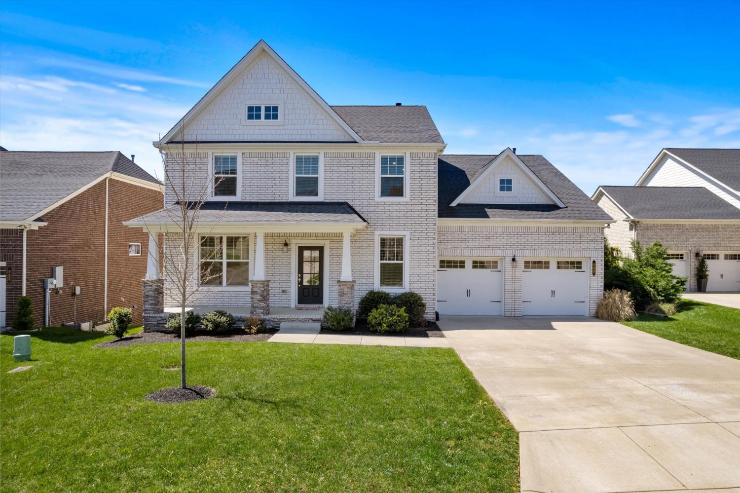 900-Easton-Dr For Sale