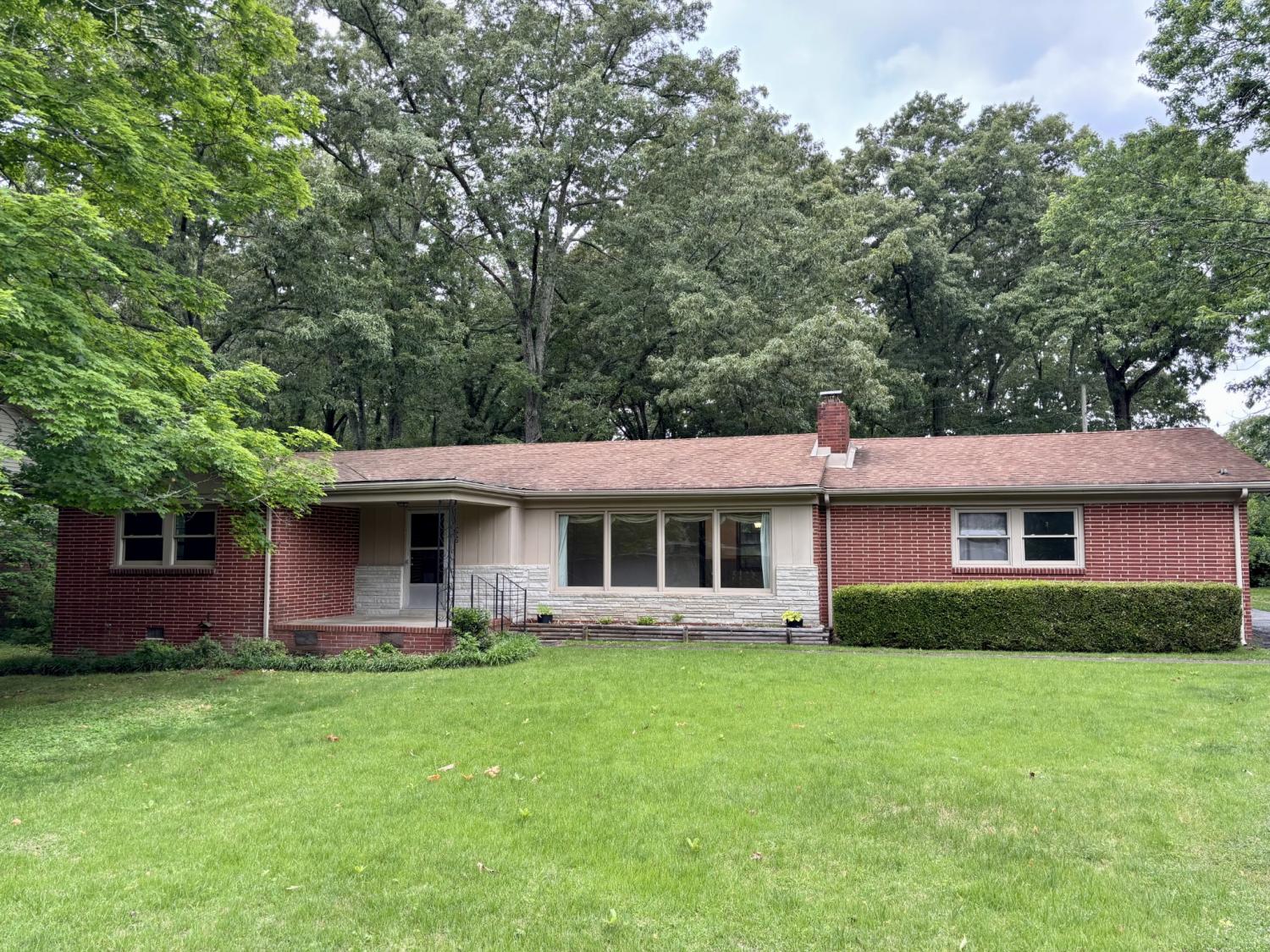 302-Hampton-Rd For Sale