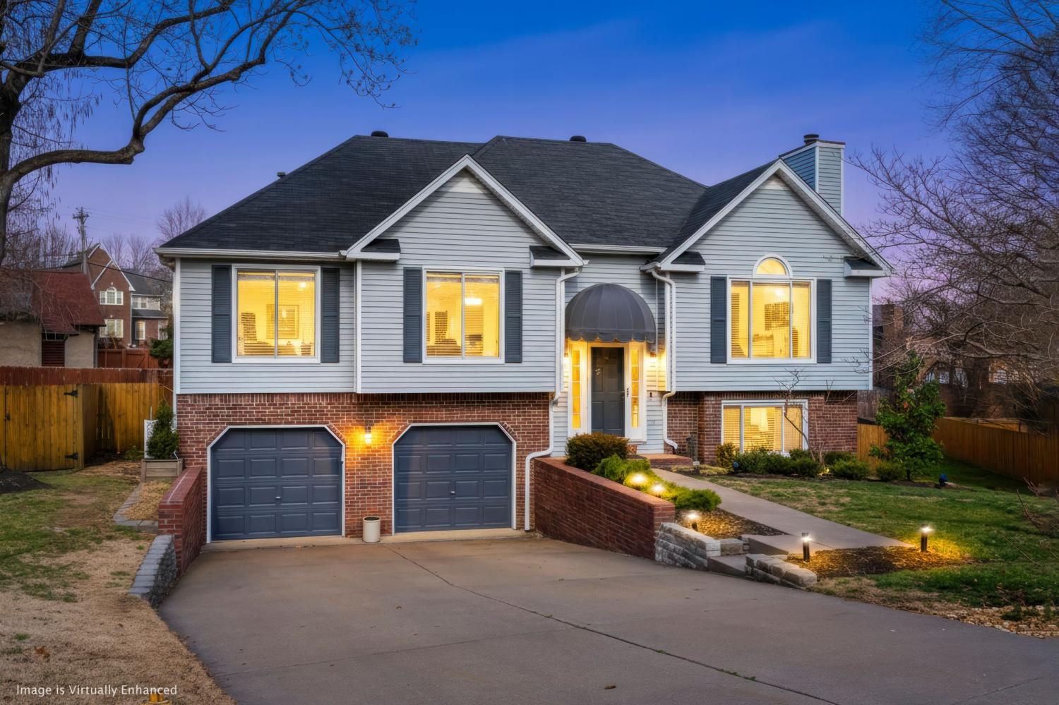 301-Oakwood-Cv For Sale