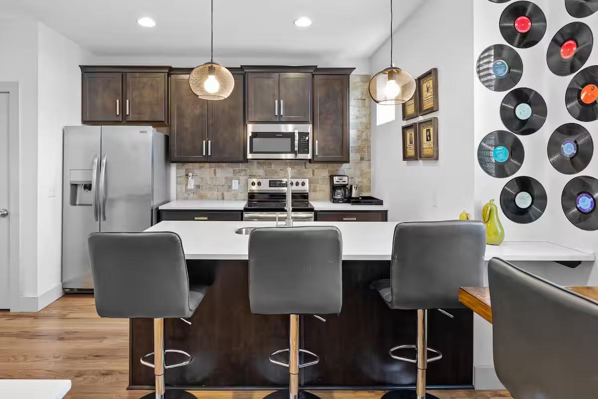 4908F-Delaware-Ave For Sale