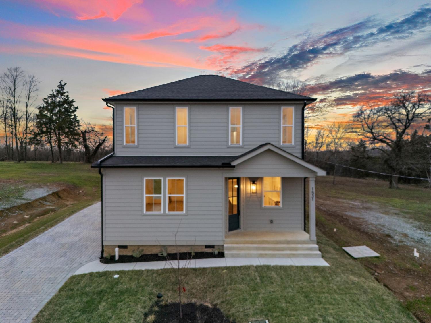 1531-E-Stewarts-Ln For Sale