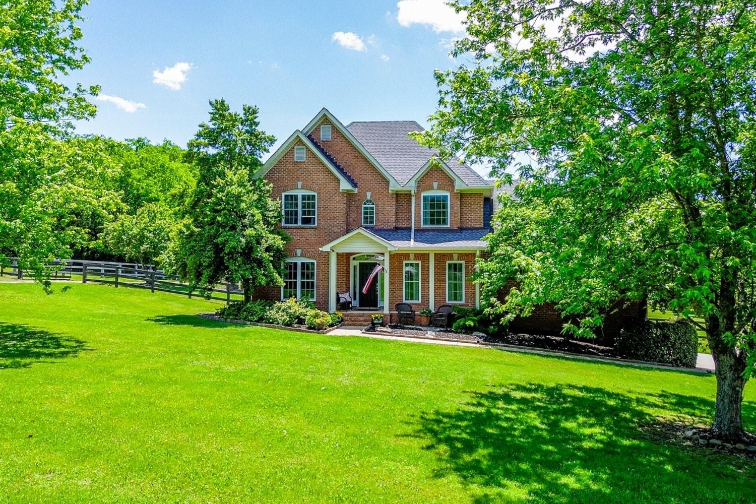 2025 Lewisburg Pike Franklin - TN 37064