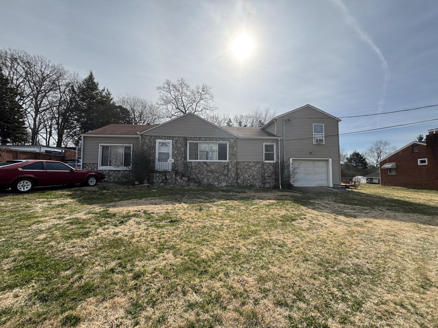 604-Victor-Dr For Sale