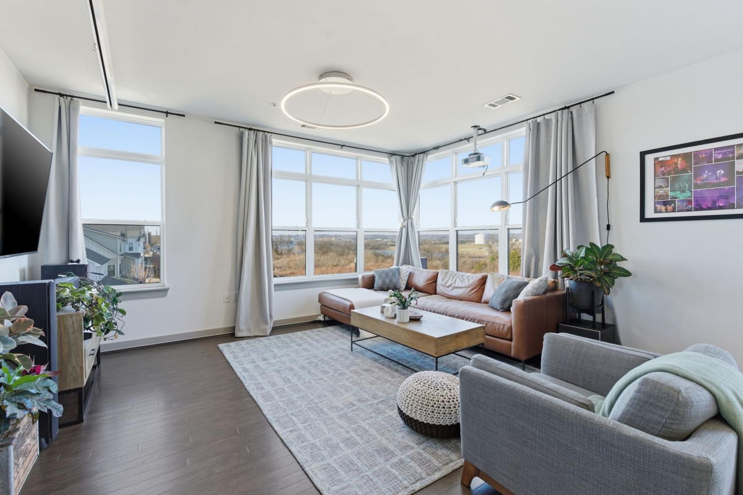 1638-54th-Ave--N For Sale