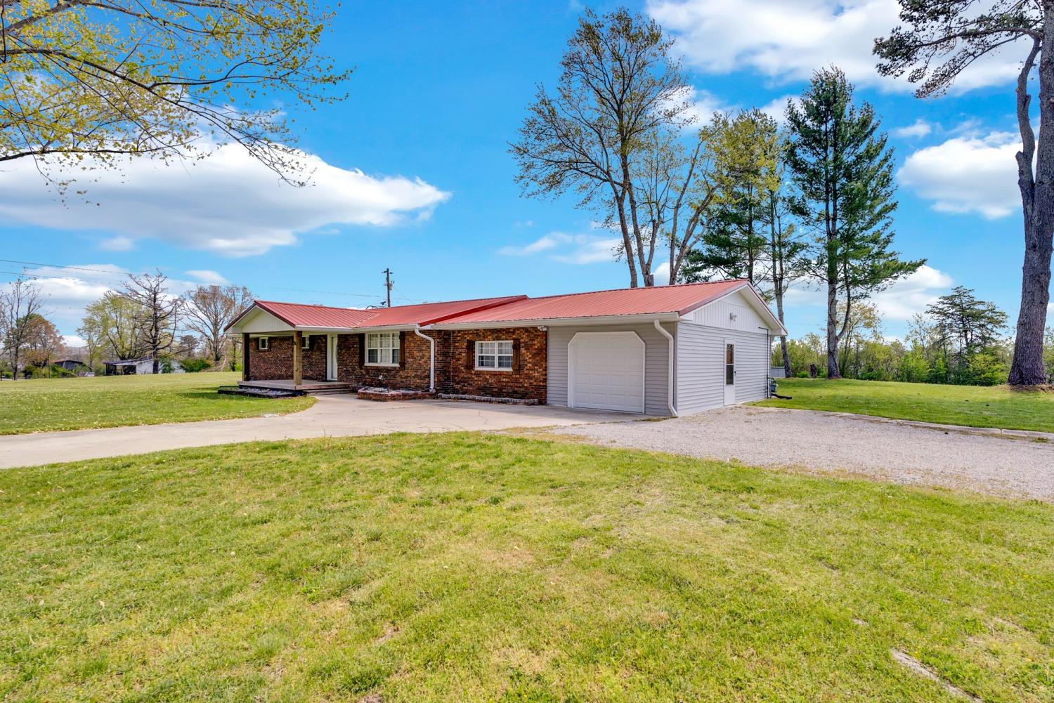 74-Farmer-Rd For Sale