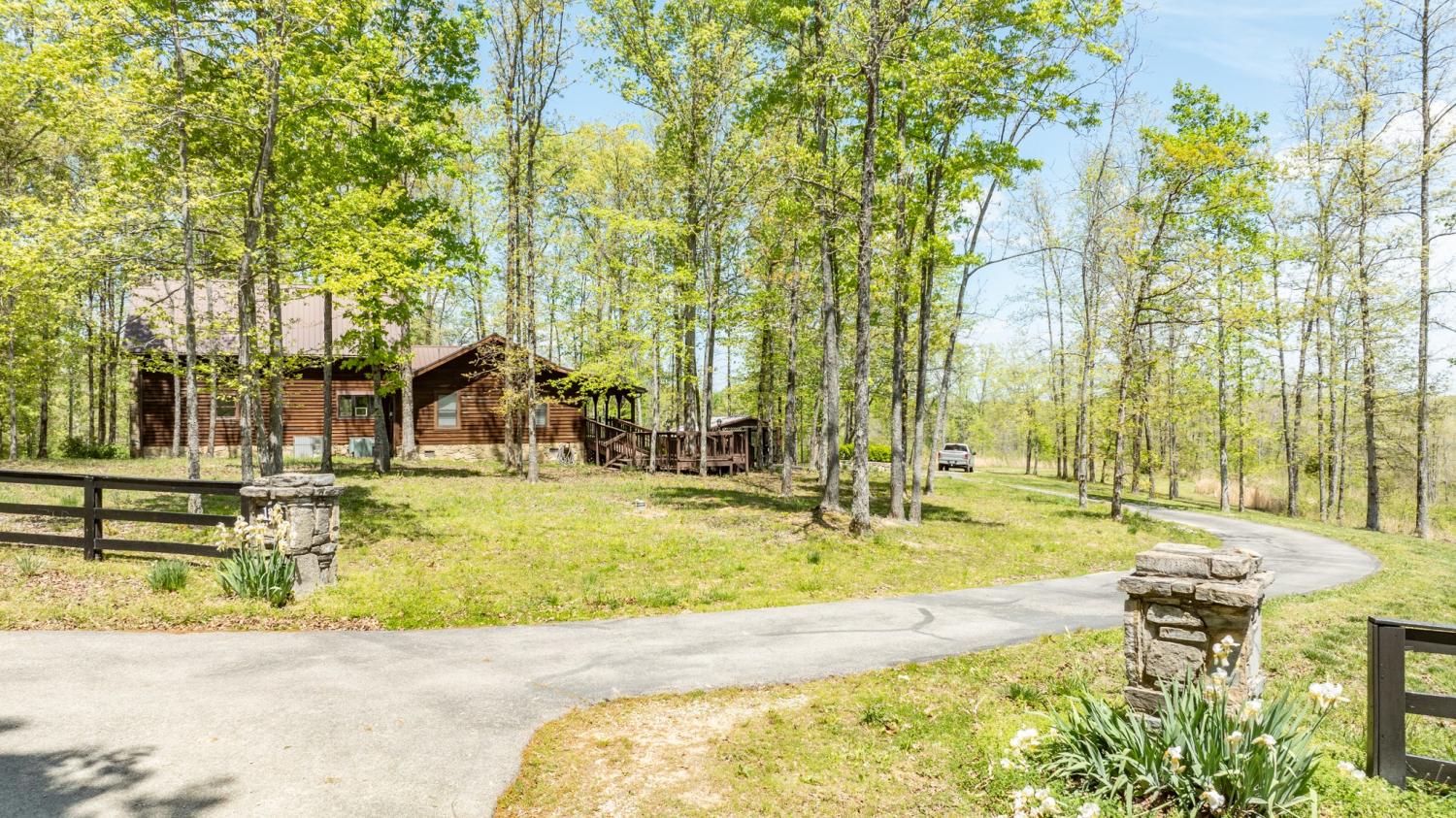 121-Emerald-Dr For Sale