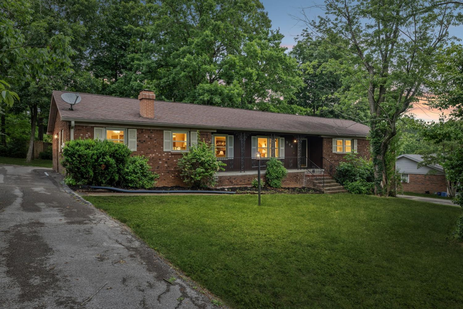 308-Adams-Ave For Sale