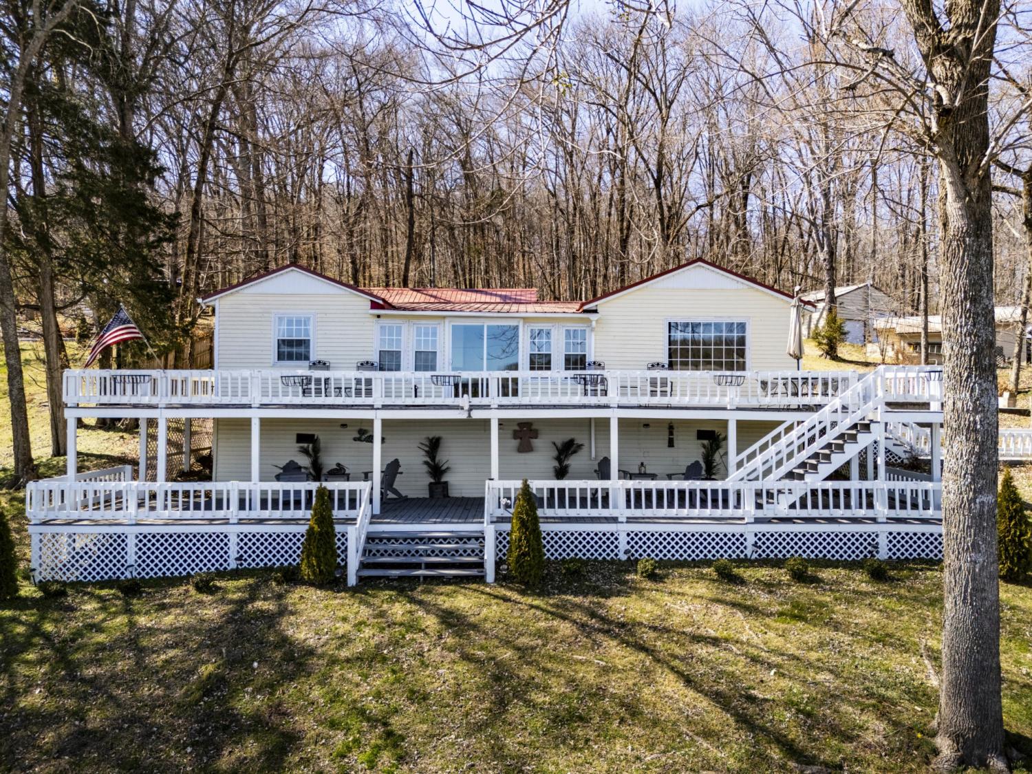 852-Lake-Logan-Rd For Sale