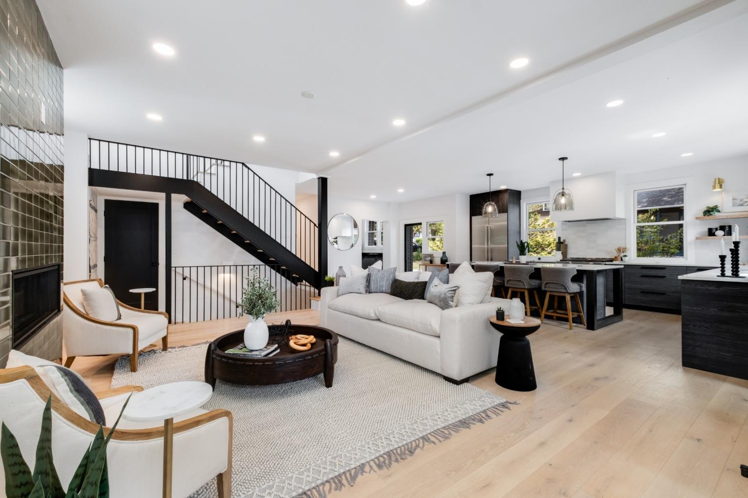 1101-Paris-Ave For Sale