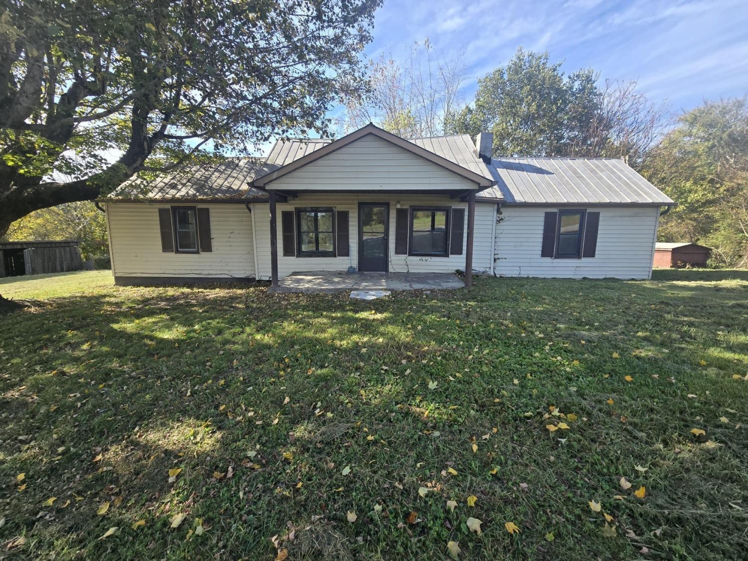 1596-Volunteer-RD For Sale