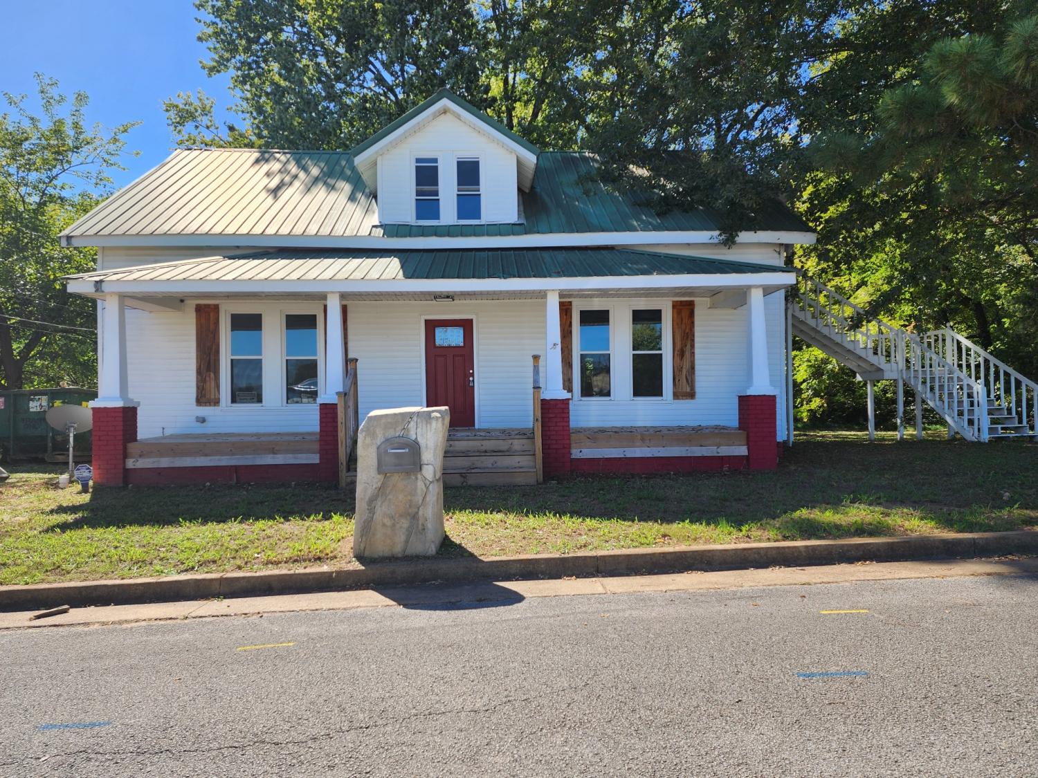 129-N-Carolina-Ave For Sale