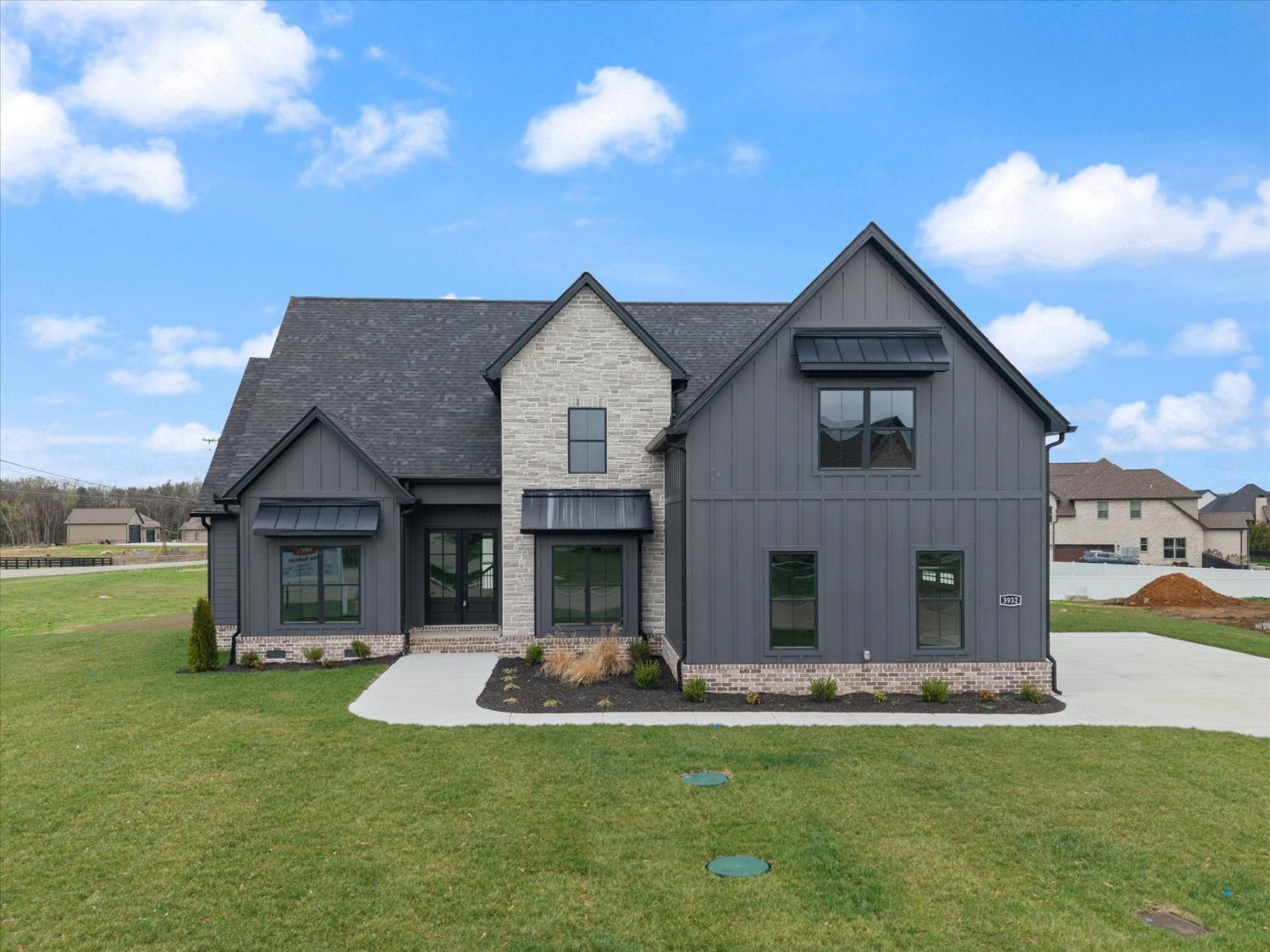 3932 Delzotto Dr TN 37128 For Sale - 