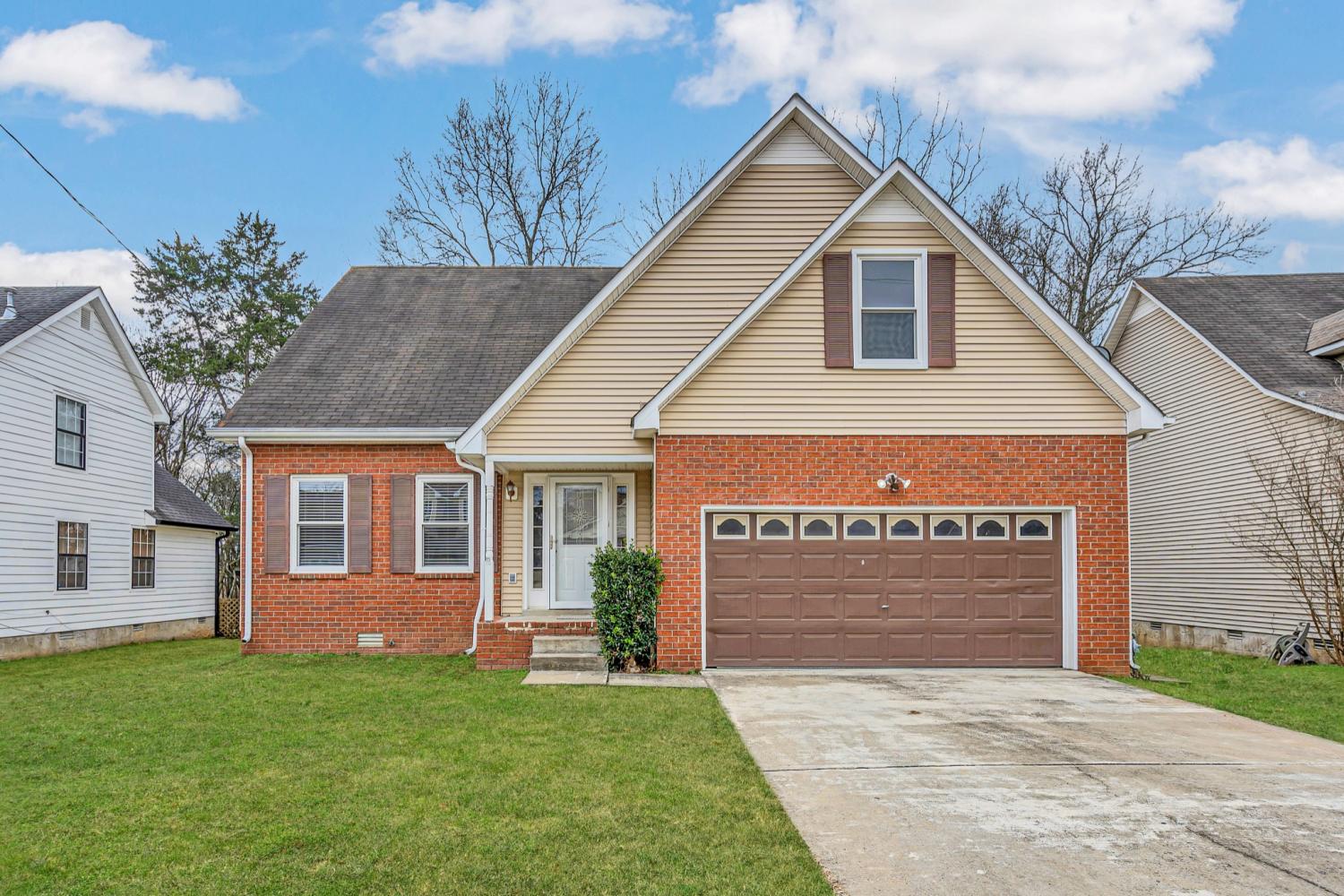 3852-Round-Rock-Dr For Sale