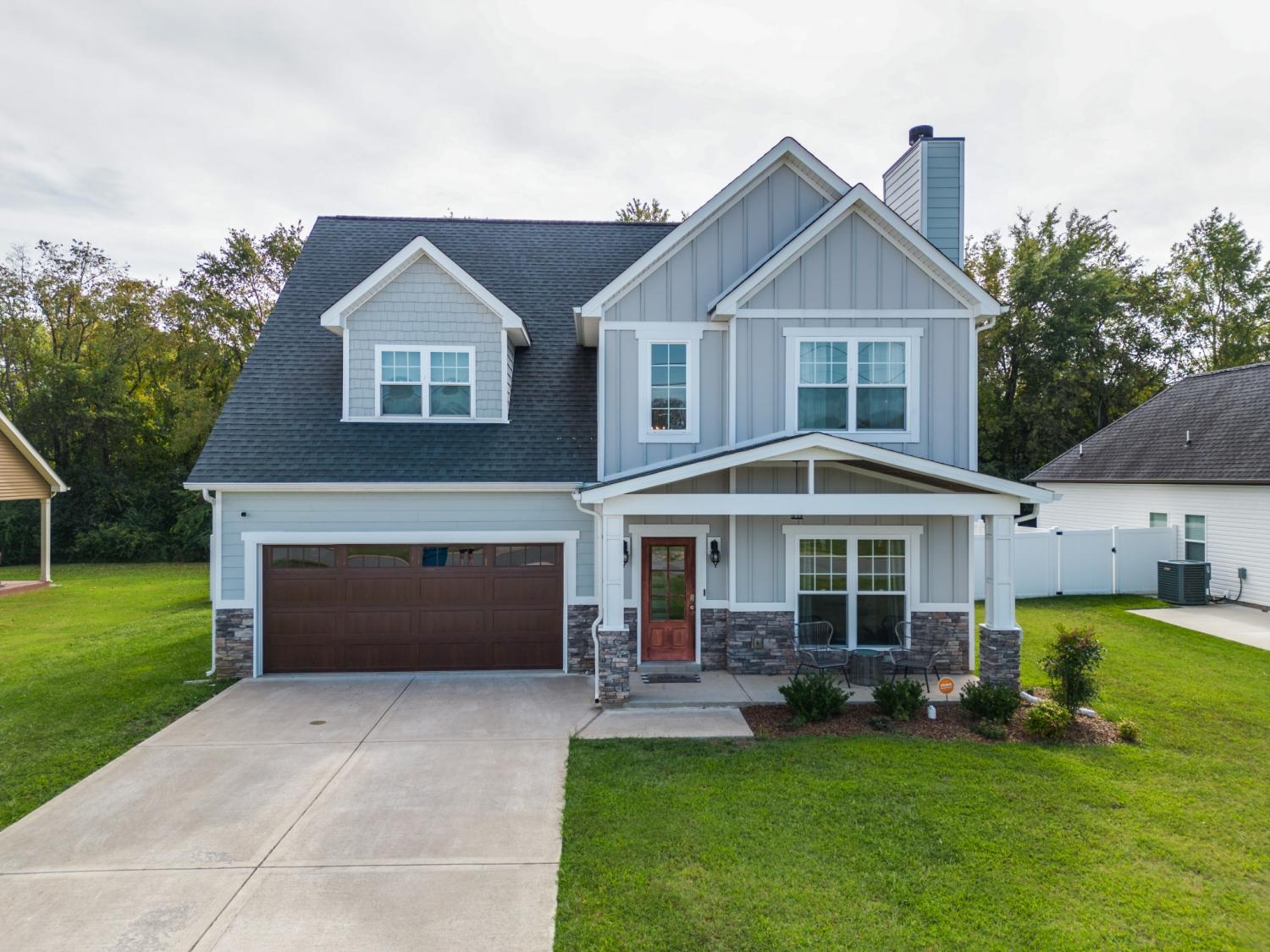 636-Laurel-Ln For Sale
