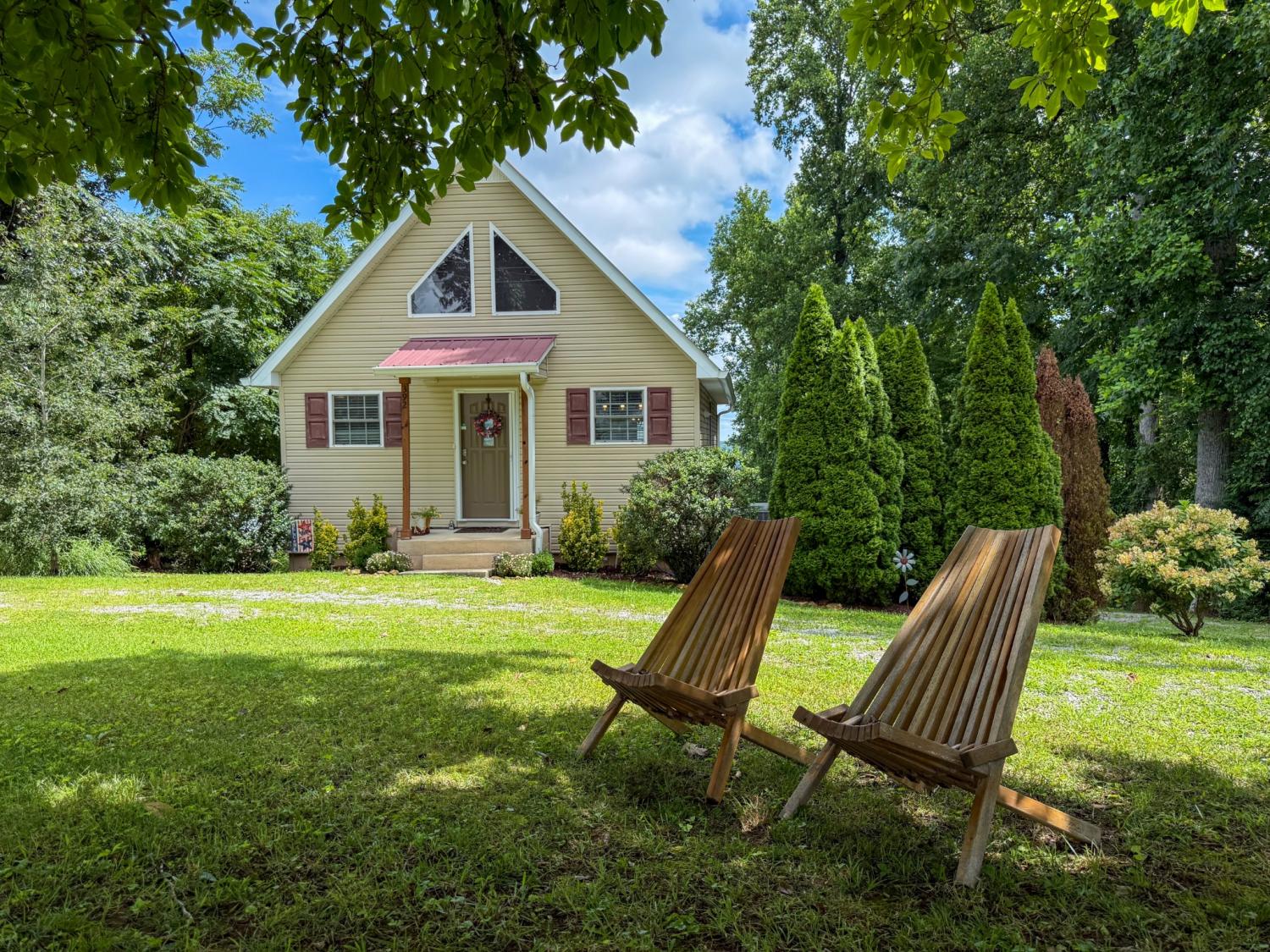 392-Oak-Dr For Sale