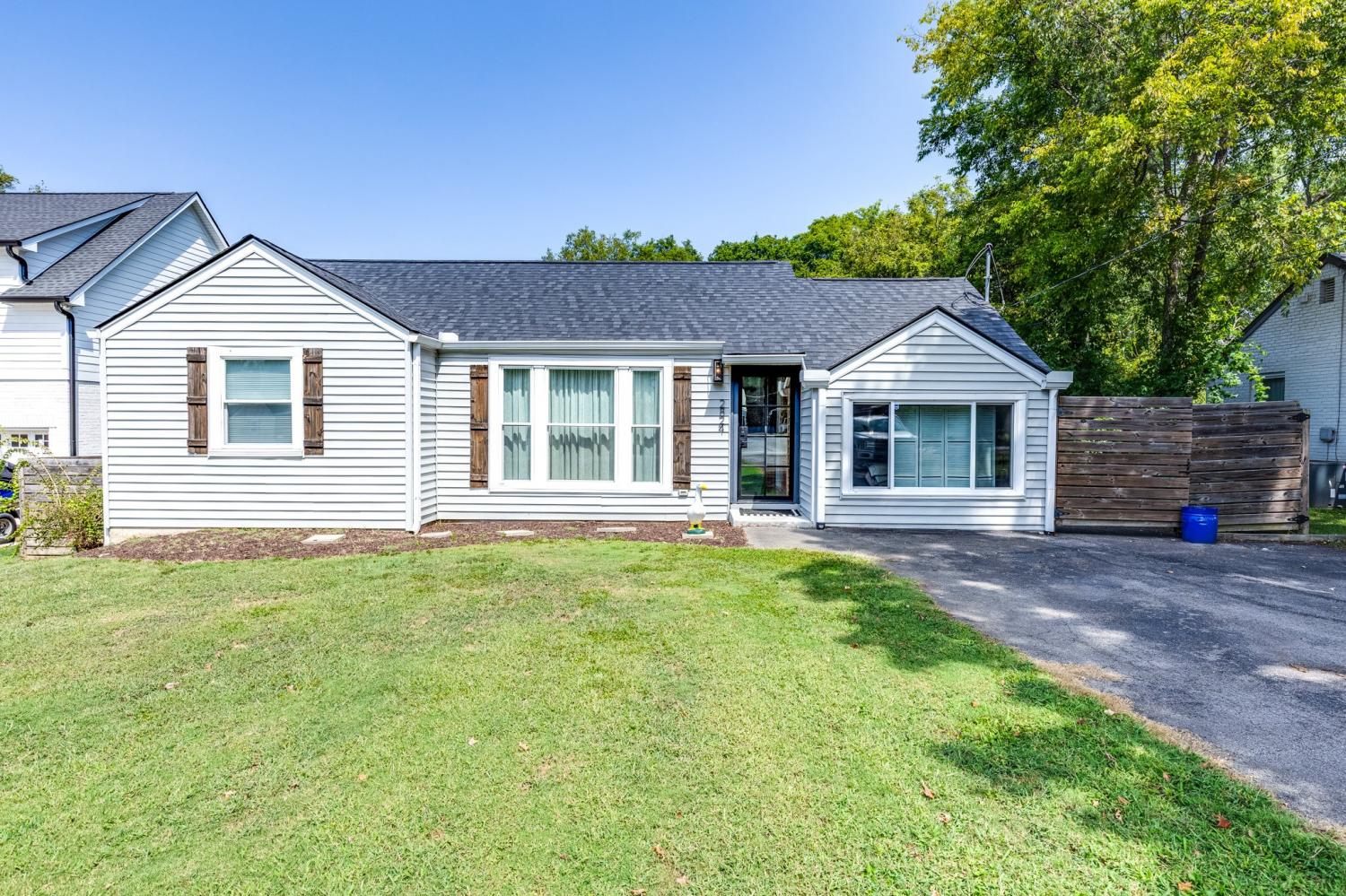 2824-Colonial-Cir For Sale