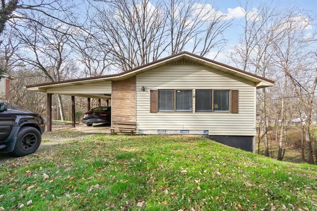 939-Watuga-rd For Sale