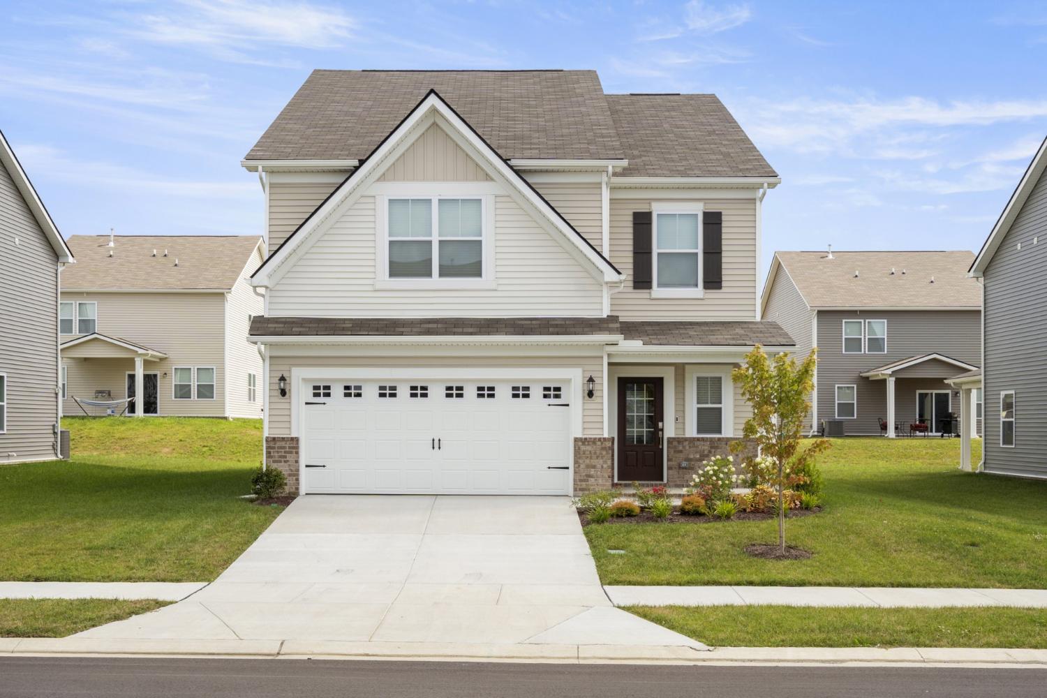 547-Torrey-Pines-Ln For Sale