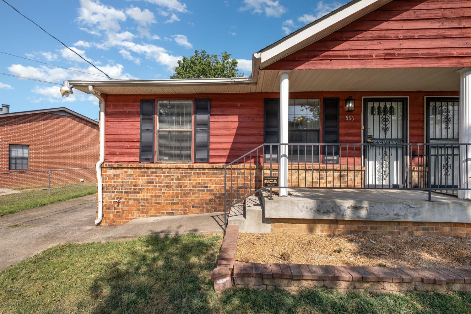 806-Charlie-Pl For Sale