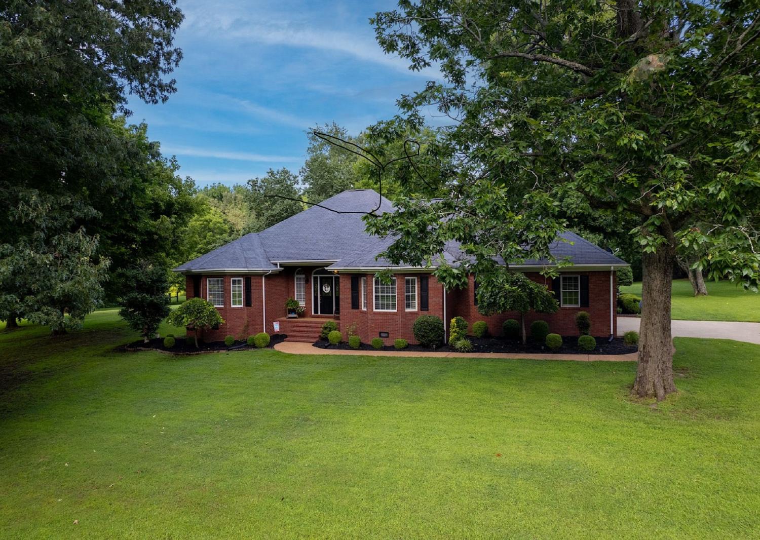 662-N-Durham-Ave For Sale