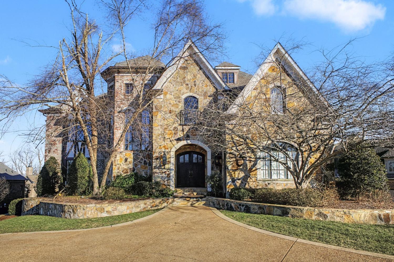 Ravenwood High School Property for Sale