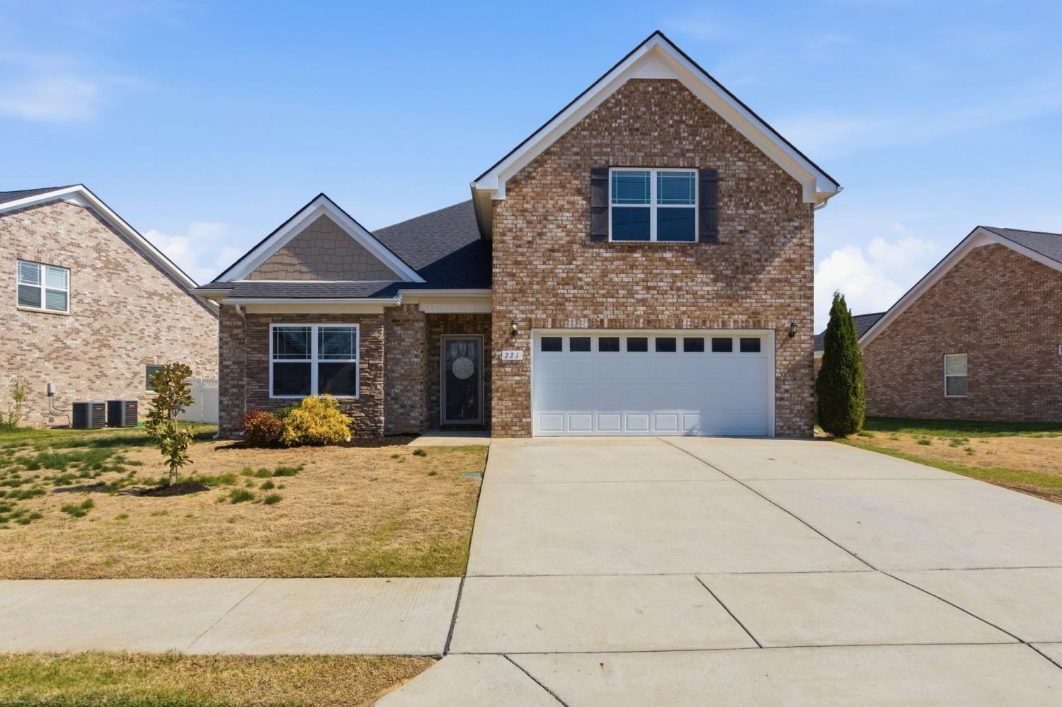 221-Thorpe-Dr For Sale