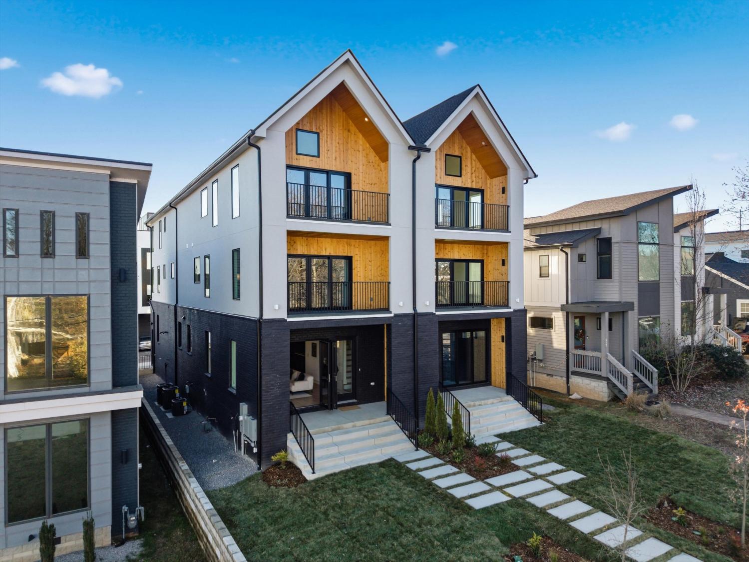 547A-Moore-Ave For Sale