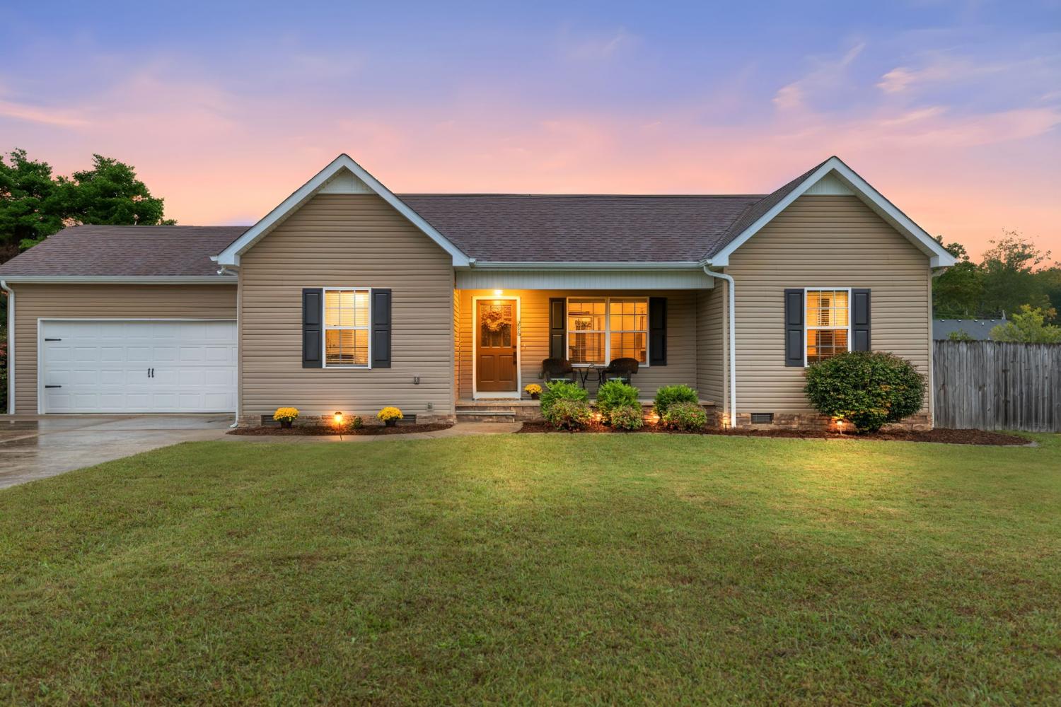 216-Williamsburg-Cir For Sale