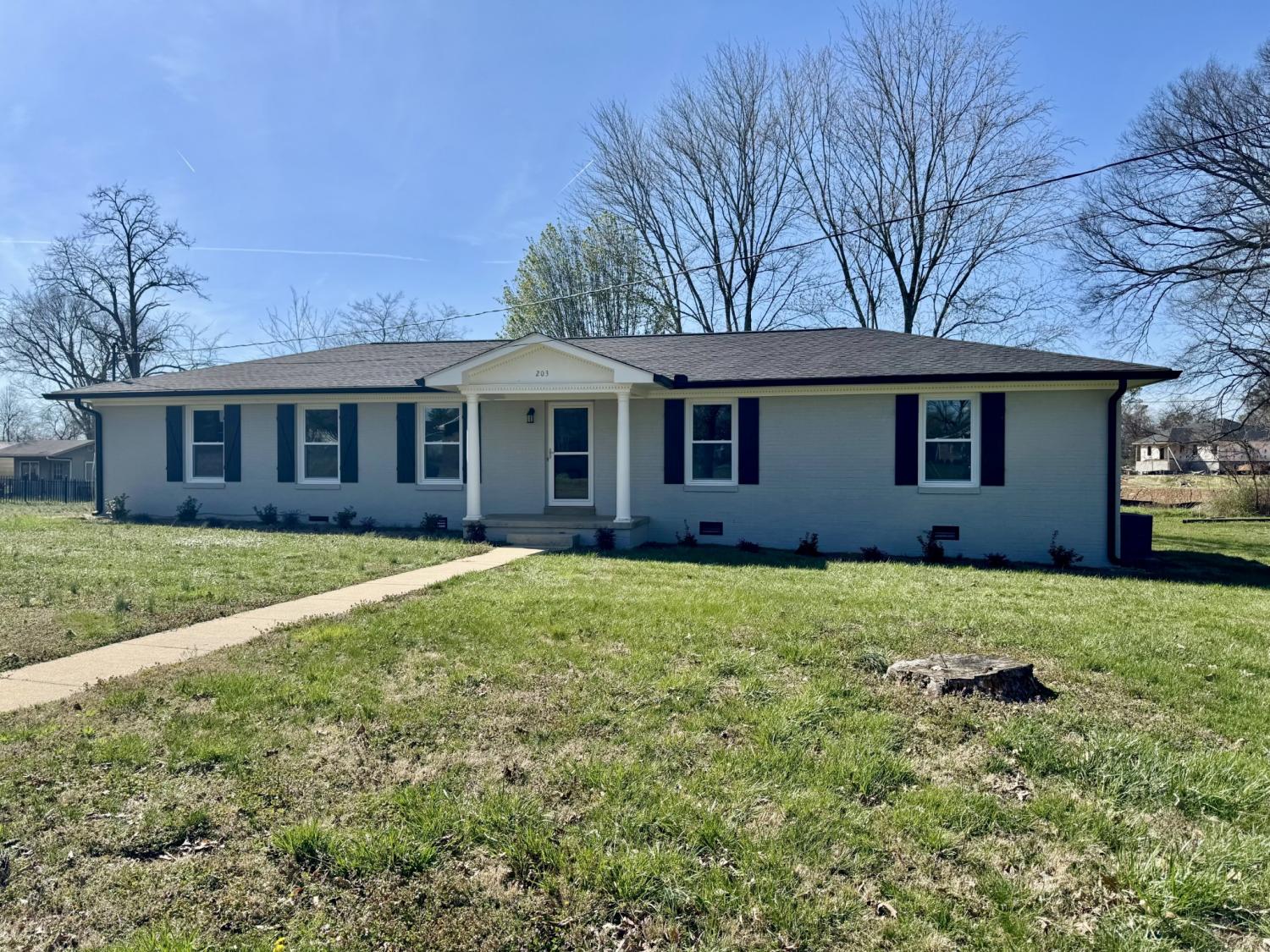 203-Sun-Cir For Sale