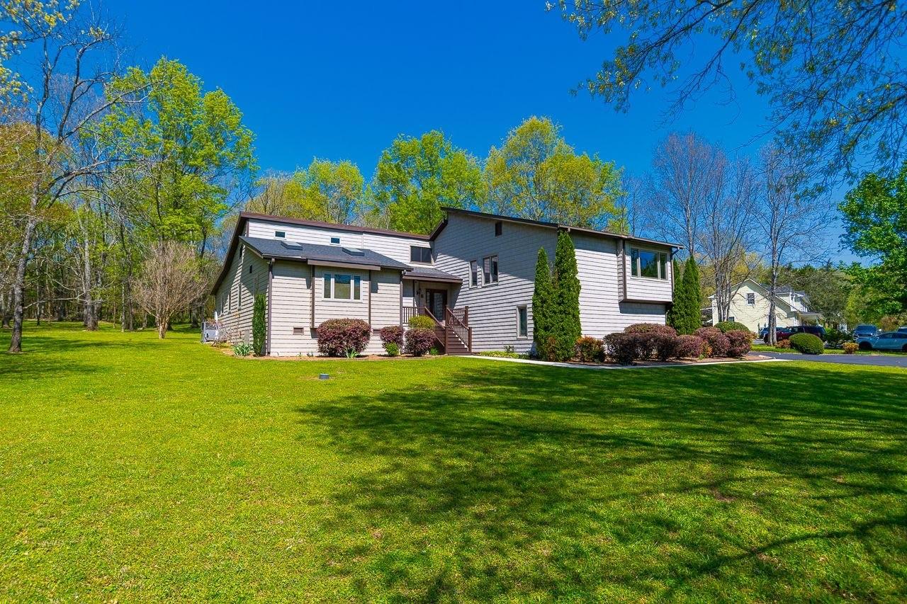 12-Diemer-Rd For Sale