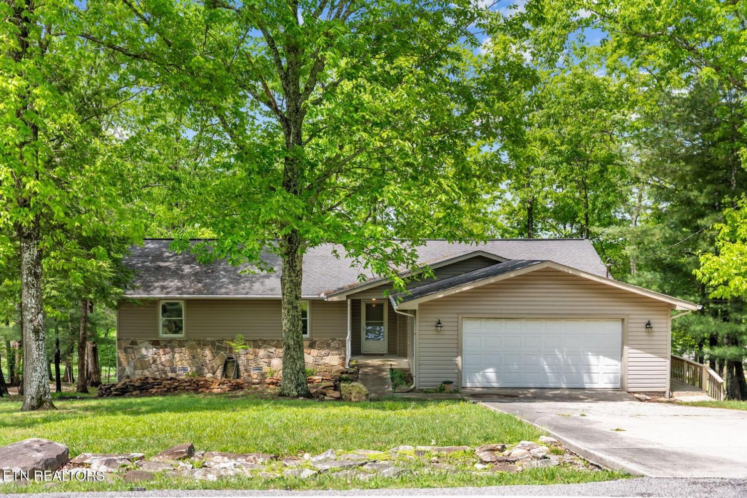 116-Greenwood-Rd For Sale