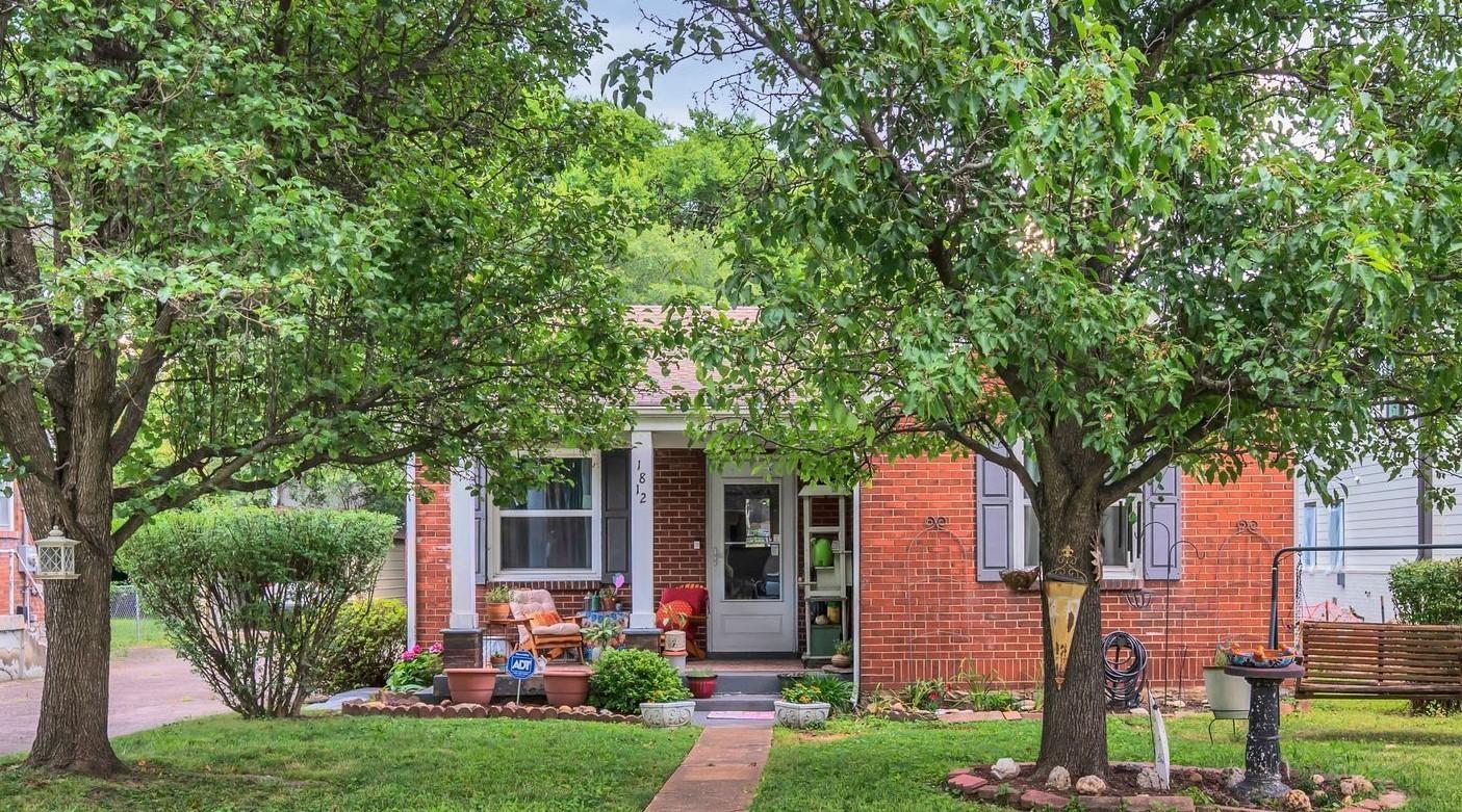 1812-Stewart-Pl For Sale