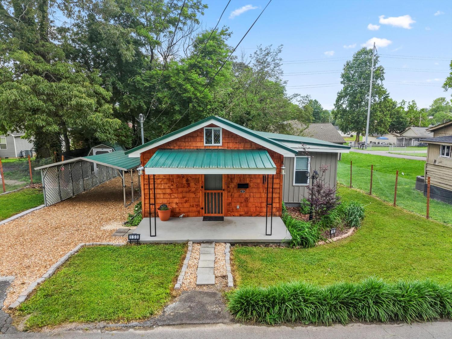 150-SE-Fair-Street For Sale