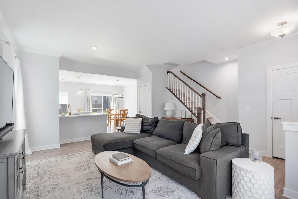 513-Red-Hill-Ct For Sale