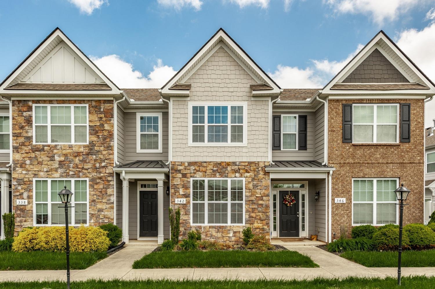 342-Manor-Row For Sale