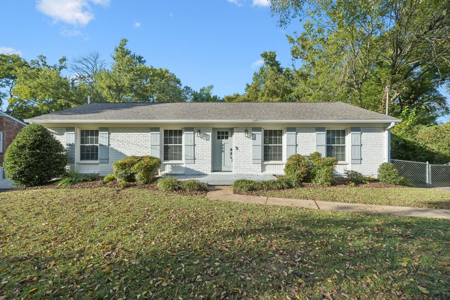 338-Lynn-Dr For Sale