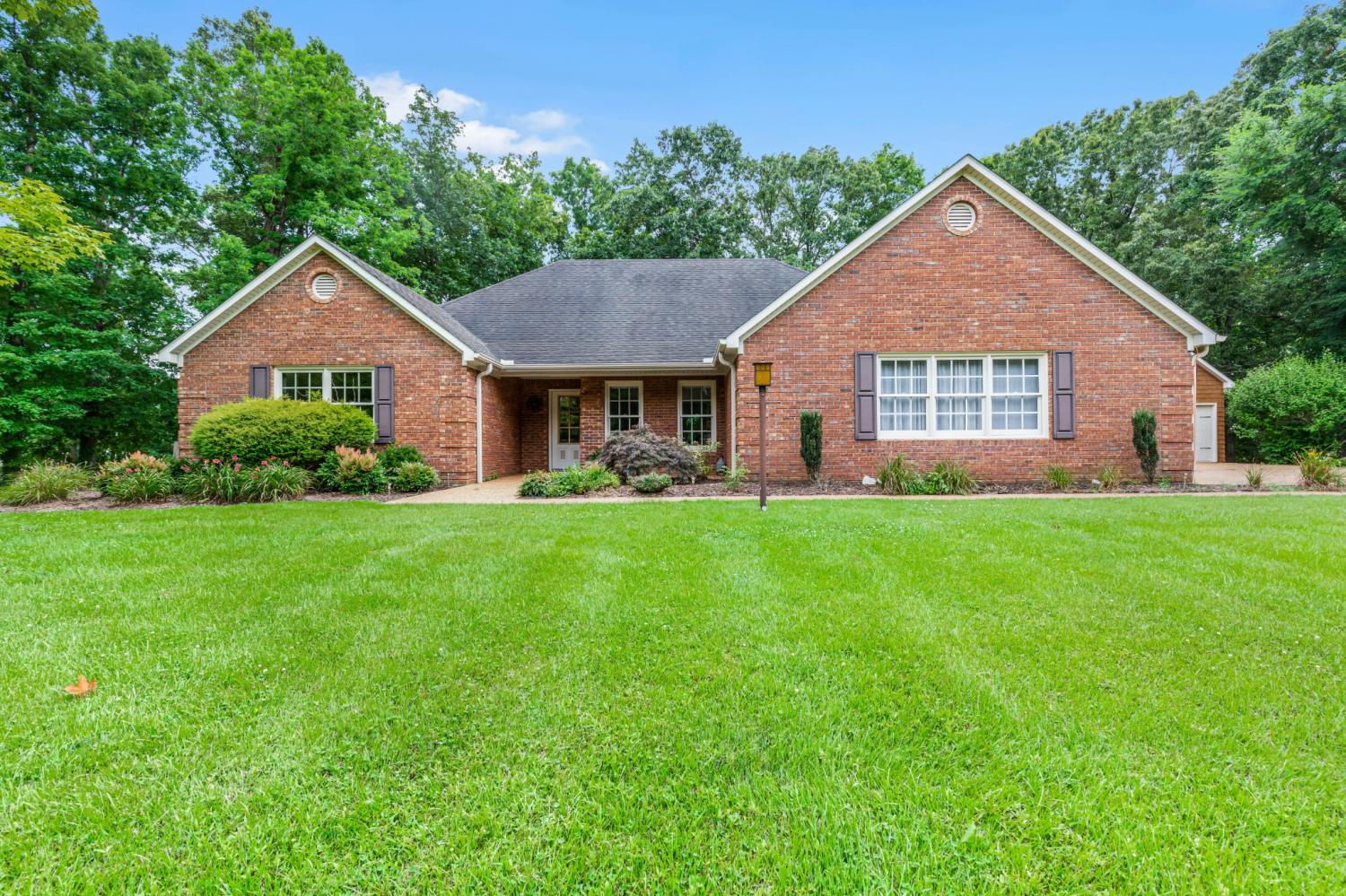 65-King-Arthur-Dr For Sale