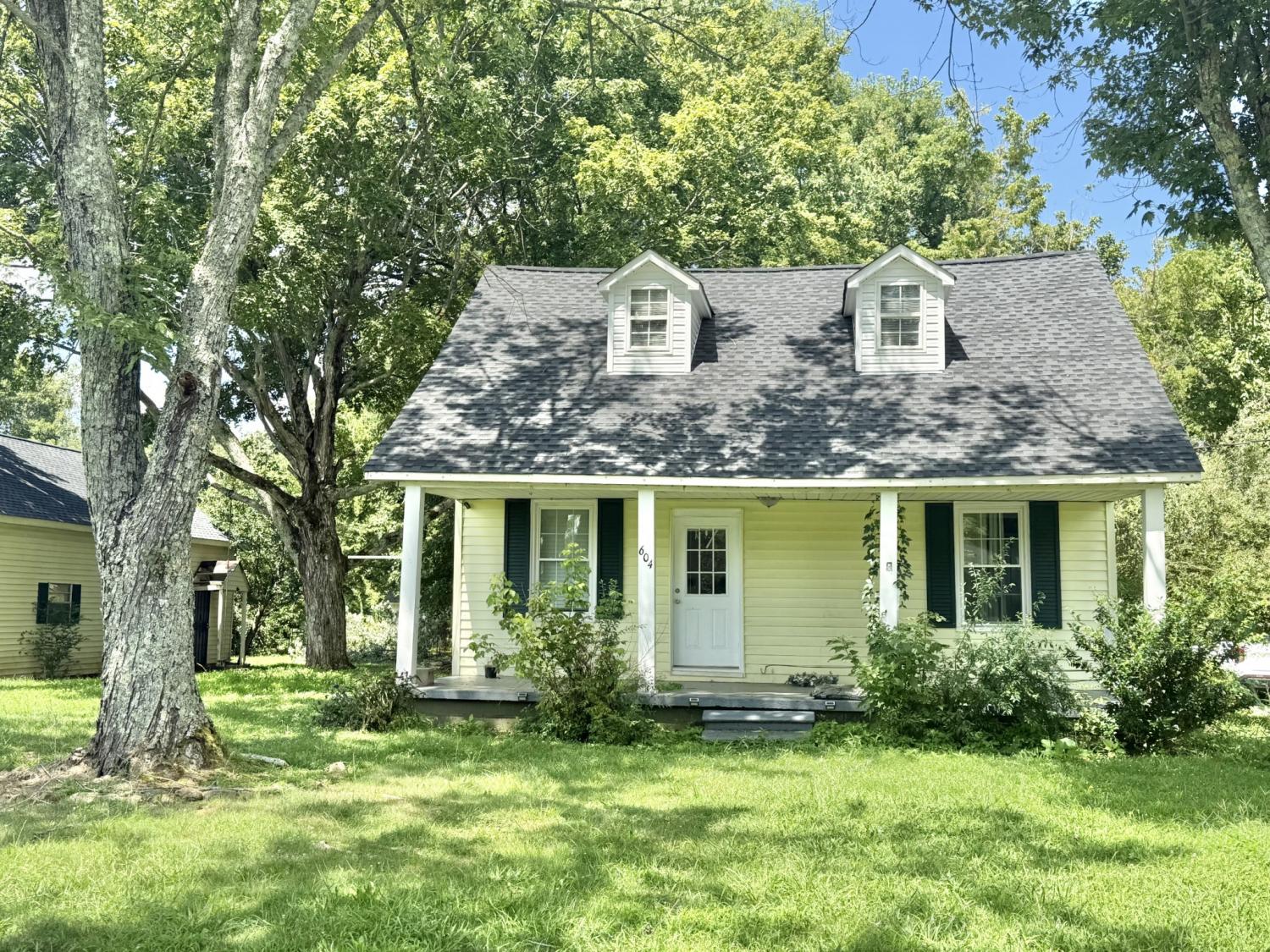 604-S-Main-St For Sale